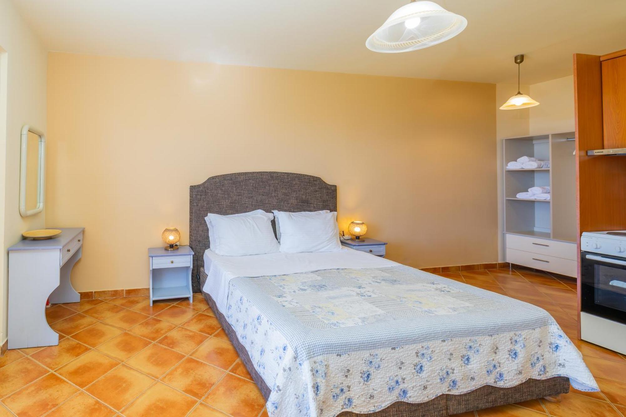 Delfinia Apartment Vlachata Luaran gambar